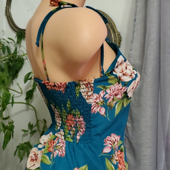 STUNNING SUMMER DRESS - Picture 12 of 12